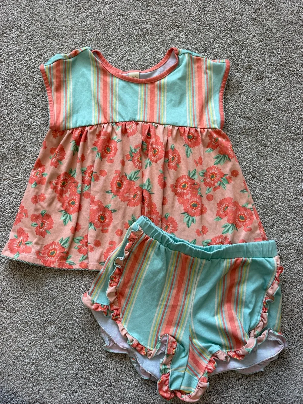 Girls Matilda Jane Coral Floral Pajama Set- Size 8